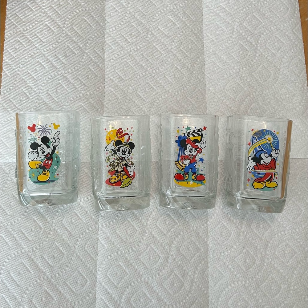 Mickey Mouse Commemorative 2000 celebration set of 4 different glasses